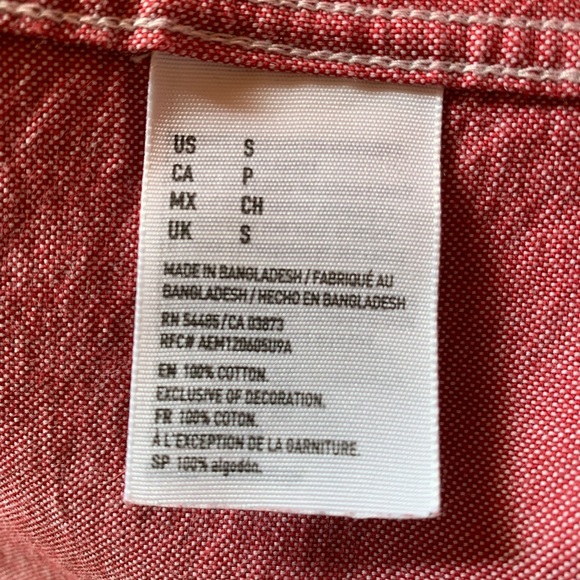 Red chambray button down shirt size small. - Picture 8 of 10